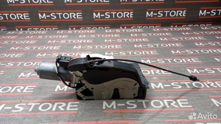 Замок двери передний левый Bmw 7-Series E65