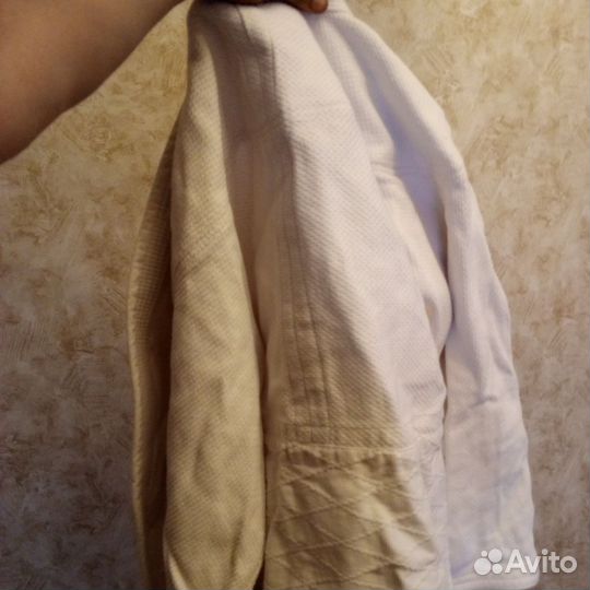 Продам кимоно и борцухи