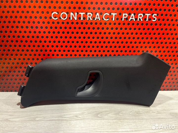 Обшивка стойки задней правой Porsche Cayenne 958