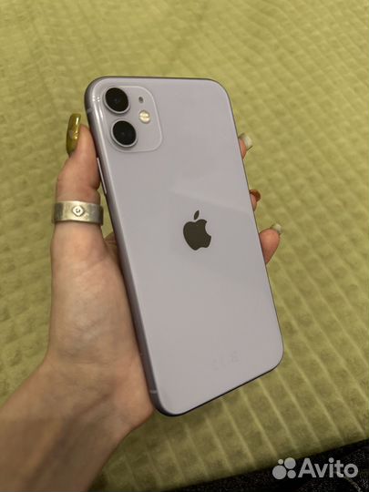 iPhone 11, 64 ГБ