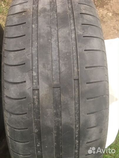 Hankook e-cube AL10 215/60 R16 20B