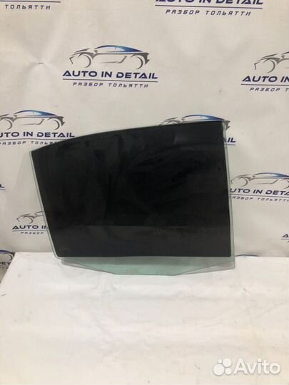 Стекло двери заднее правое skoda octavia tour 2008