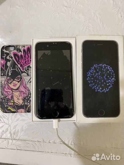 Телефон iPhone 6