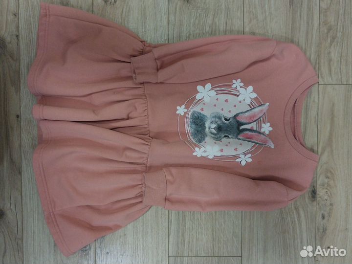 Платье с зайчиком