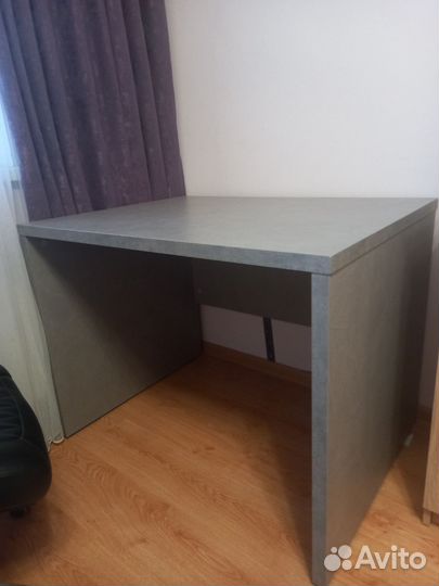 Стол компьютерный