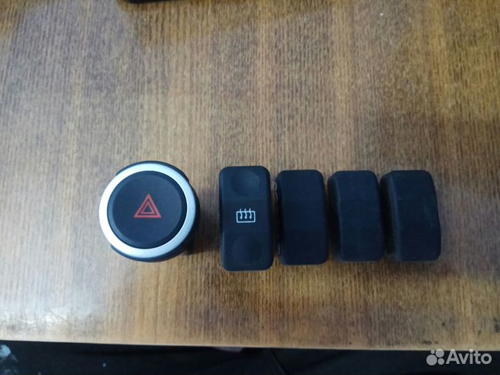 Кнопка Лада Ларгус