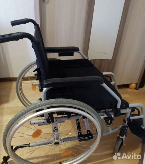 Прокат инвалидных складных колясок