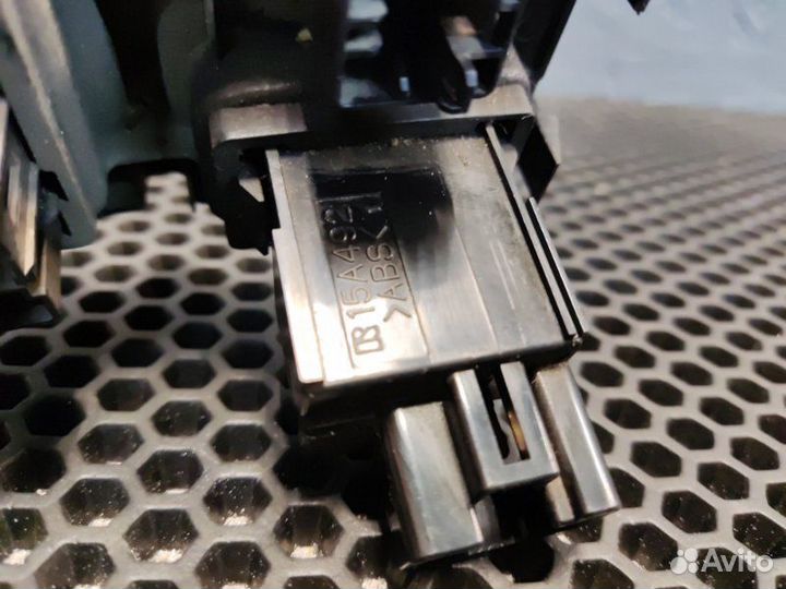 Кнопка открывания лючка бензобака Lexus Rx 350