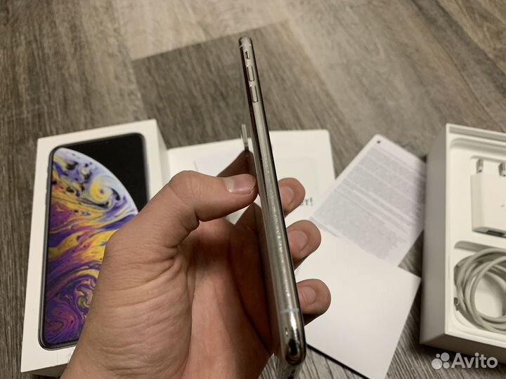iPhone Xs Max, 64 ГБ
