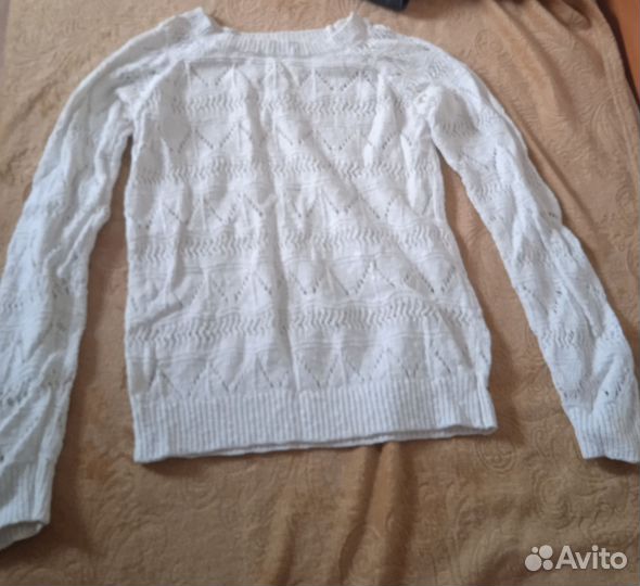 Свитер женский