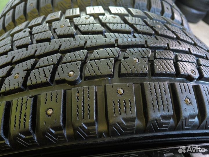 Dunlop SP Winter Ice 01 235/60 R18