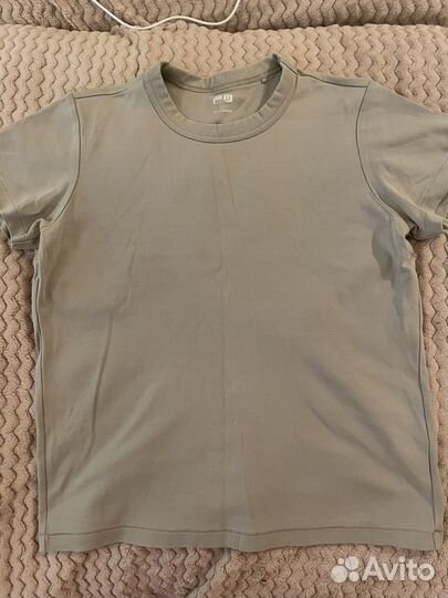 Женская футболка uniqlo