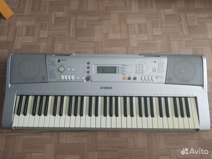 Синтезатор Yamaha E-303