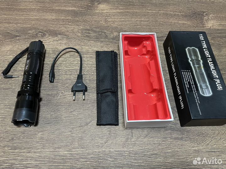 Фонарь тактический