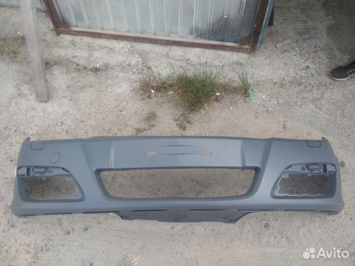 Бампер передний Opel Astra H Family