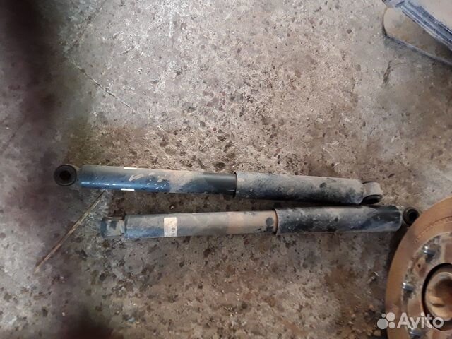 Митсубиси л200 l200 амортизаторы задние