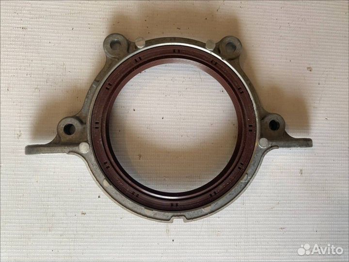 Крышка коленвала задняя Mazda 323