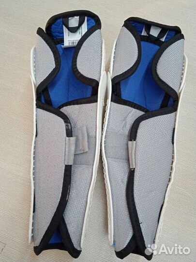 Щитки хоккейные детские calt CH 10