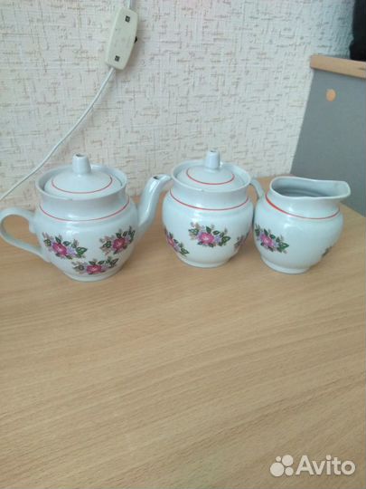 Молочник,заварник,сахарница