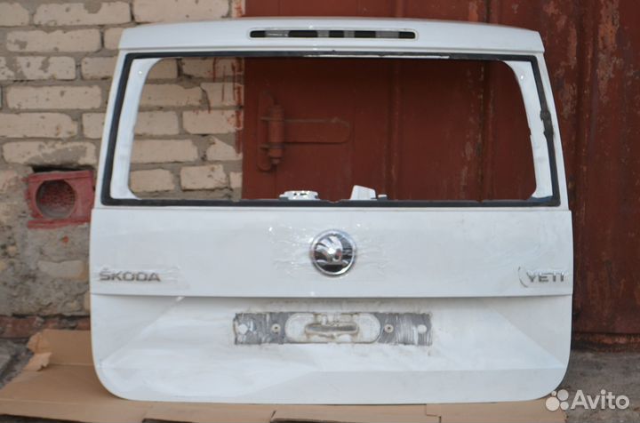 Крышка багажника Skoda Yeti 5L 2013-2018