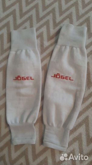 Футбольная защита голени