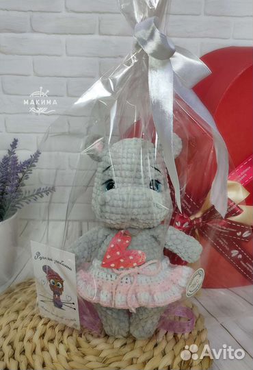 Вязаная игрушка амигуруми Бегемот