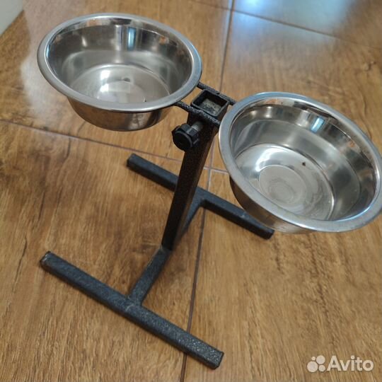 Миска для животных на подставке