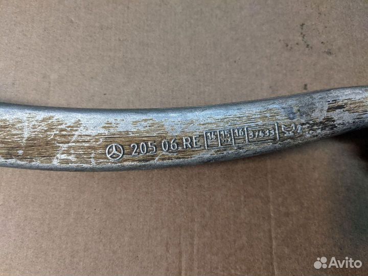 Рычаг передний правый нижний Mercedes-Benz C-Класс