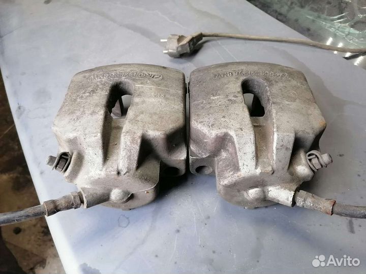 Суппорта передние пара 60/22/296 BMW Е39