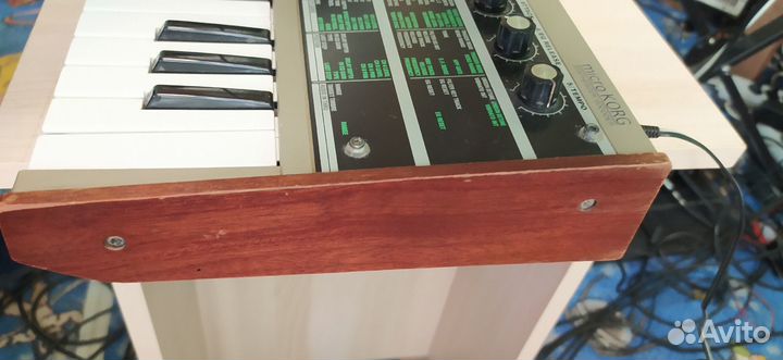 Синтезатор-вокодер korg Microkorg MK1