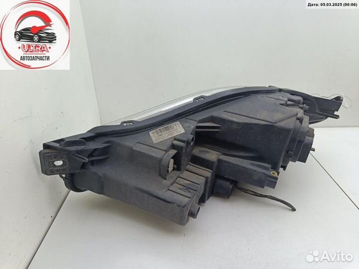 Фара правая б/у Jaguar XJ AW9313W029ED