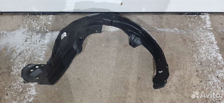 Подкрылок передний левый Toyota Rav4 Ca40