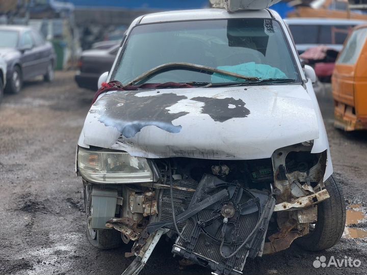 В разборе nissan cube