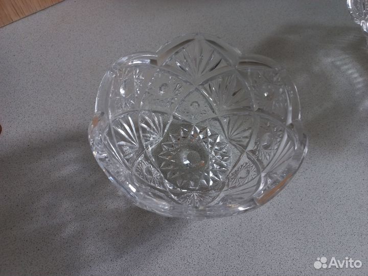 Хрустальная ваза