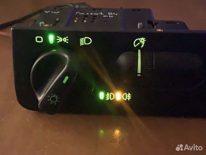 Блок включения фар VW Passat B4