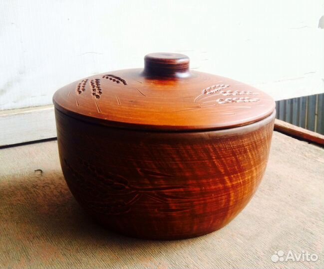 Глиняная кастрюля