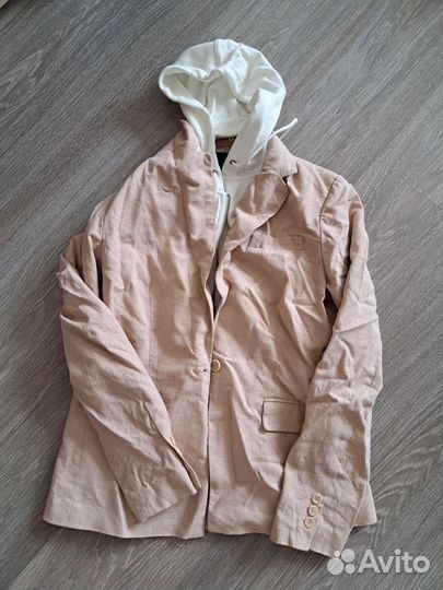 Отдам бесплатно женские вещи 42-44р