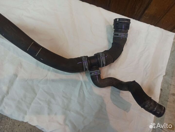 Патрубок системы охлаждения (Audi Q5 FY)