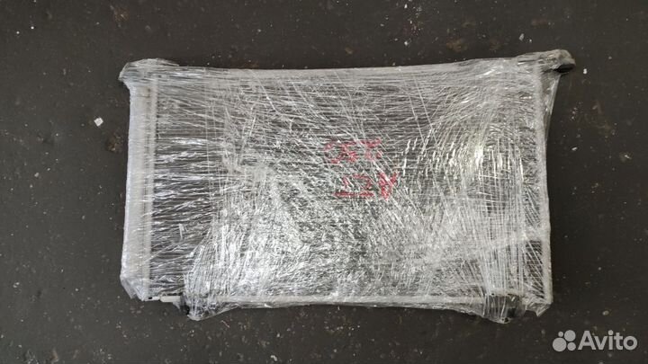 Радиатор кондиционера на toyota avensis AZT250 1AZ