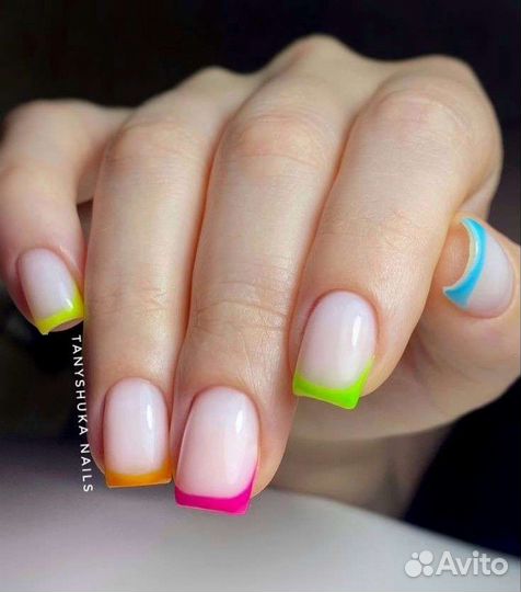 Маникюр и педикюр