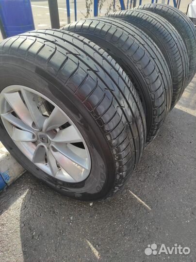 R15 Toyo Tranpath MPZ 215/65, PCD 5x114.3 DIA 66.1
