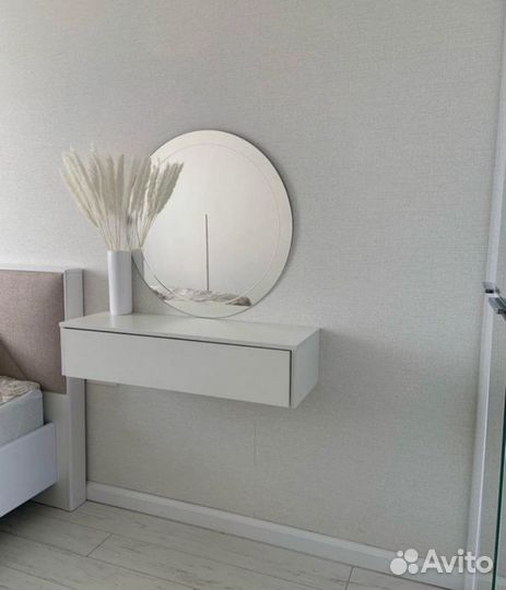 Туалетный столик