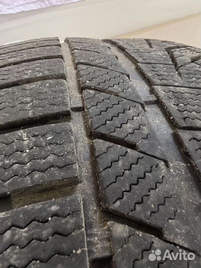 Sailun Ice Blazer Alpine 255/40 R19 100V