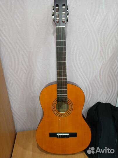 Акустическая гитара