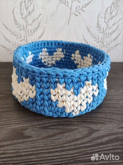 Корзина вязаная интерьерная