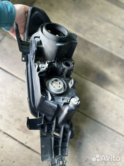 Фара передняя правая на mitsubishi outlander 1