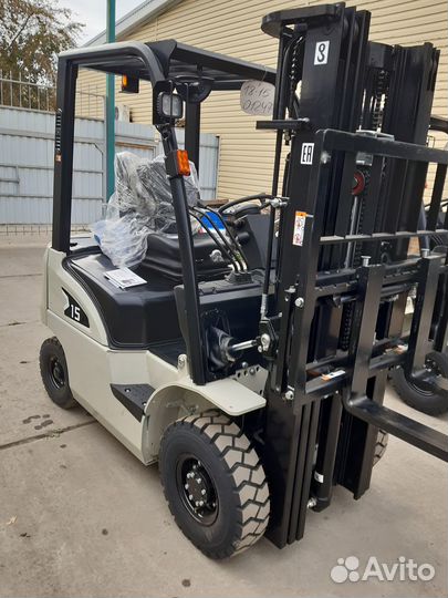 Вилочный погрузчик TFN CPCD15, 2023