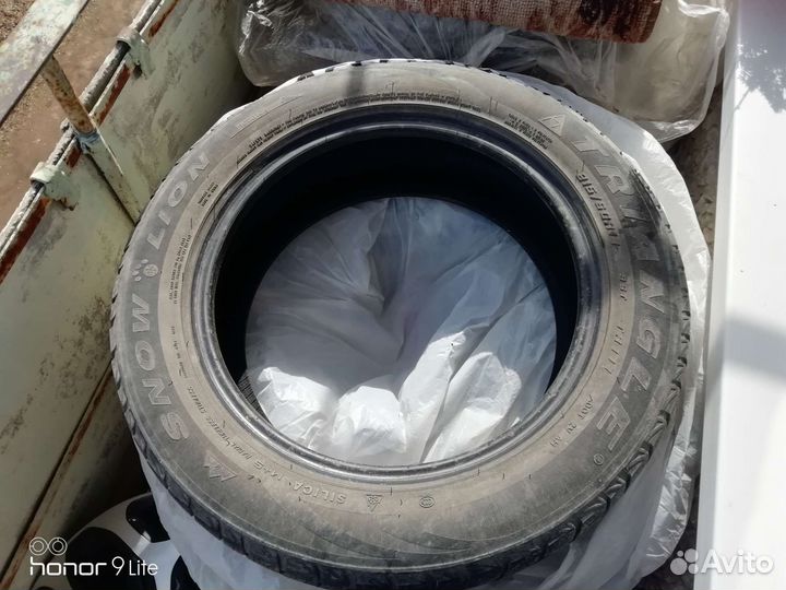 Triangle Snowlink TWT02 215/60 R17 и 215/60 R17 96B