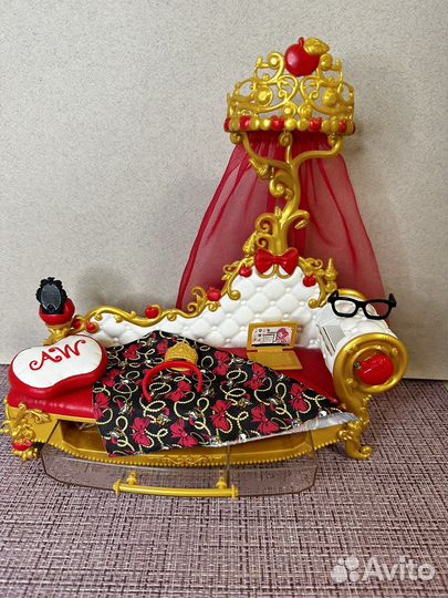 Эвер Афтер Хай, столик, кровать, куклы оригинал