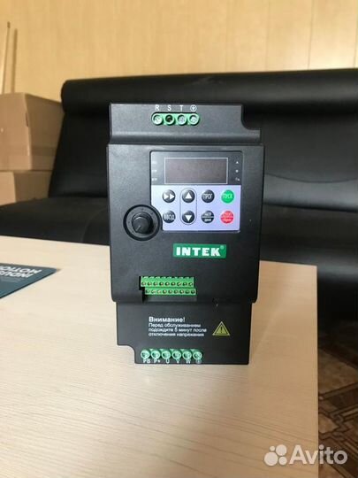 Частотный преобразователь 220